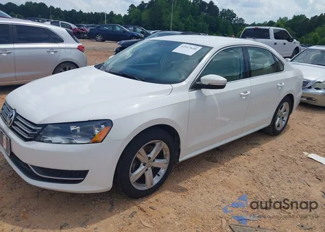 2014 Volkswagen Passat 1.8T Se/1.8T Sport from USA, damaged, VIN 1VWBT7A3XEC042650